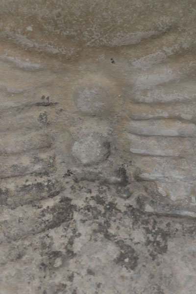 Photo de Detail of an old game in the rocks on top of the underground mosque of Shakpak-AtaShakpak-Ata - Kazakhstan