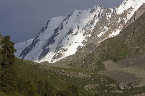 Foto van Close to the Palatka GlacierAltyn Arashan - Kirgizië