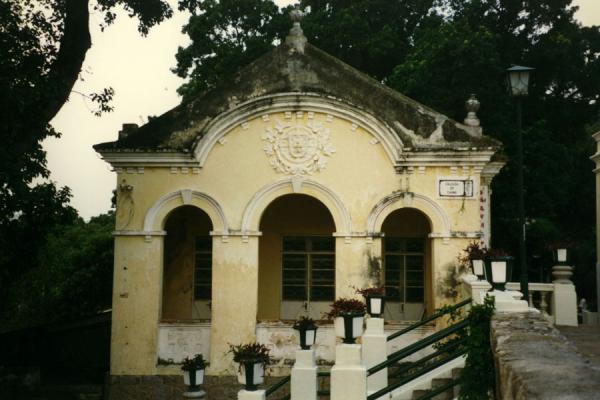 Foto di Small colonial building in MacauMacau city - Macau
