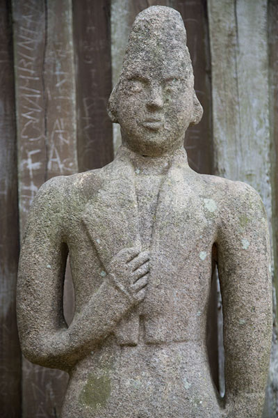 Foto van Statue of Merina ruler outside the MahitsyAntananarivo - Madagaskar