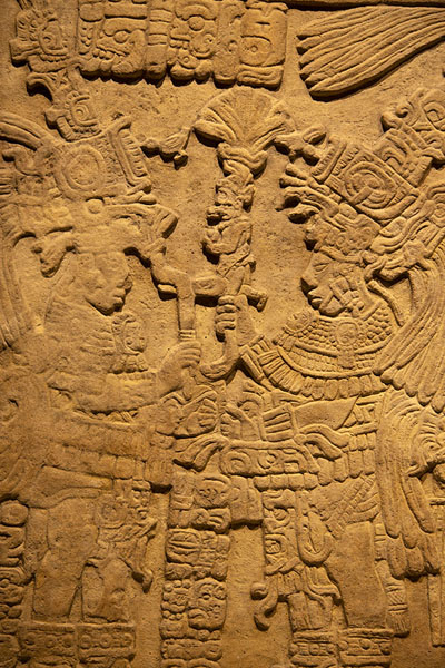 Foto van Finely carved stone depicting ancient deitiesNationaal Museum van Anthropologie - Mexico