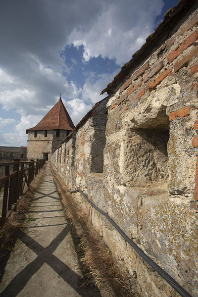 Foto van Wall at the east side of Tighina Fortress - Moldavië - Europa