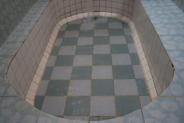 Photo de Bath in hotsprings near Kengtung - Myanmar - Asie
