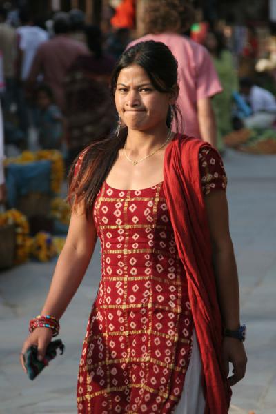 Foto van Expressive Nepali woman in KathmanduNepalezen - Nepal