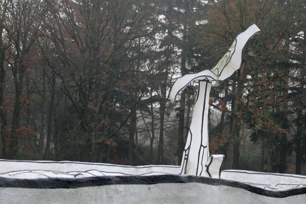 Picture of Kröller Müller Sculpture Garden (Netherlands): Jardin d'Email by Jean Dubuffet in the sculpture garden
