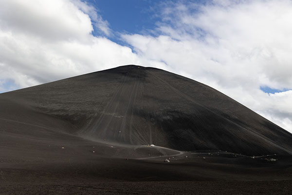 View of Cerro Negro from the south side | Cerro Negro | le Nicaragua