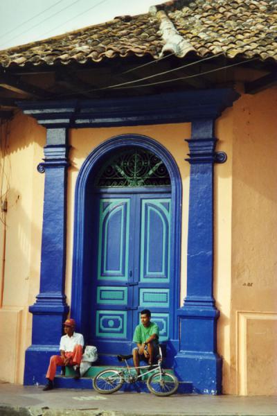 Photo de Colonial street of GranadaGranade - le Nicaragua