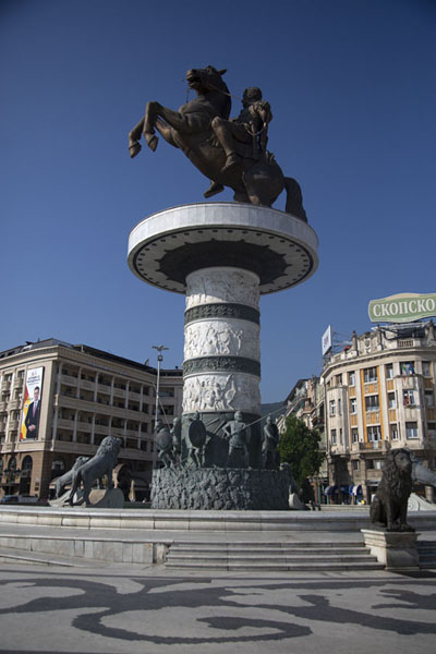 Picture of Alexander the Great on a horse, high above the streets of Skopje - North Macedonia
