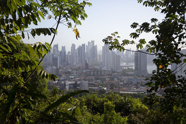 Foto van The skyline of Panama City seen from Ancon HillPanama-Stad - Panama