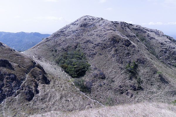 Picture of Hill with trail and viewpoints west of Valle de Antón