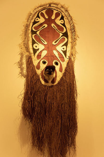 Foto van Mask with hairPort Moresby - Papoea Nieuw Guinea