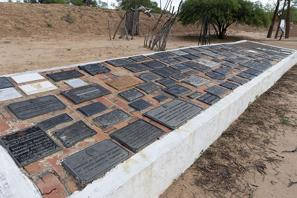Photo de Memorial stones for the Battle of BoquerónBoquerón - le Paraguay