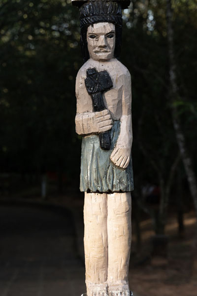 Statue of indigenous person at the Ykua Bolaños spring just outside Caazapá | Caazapá | Paraguay