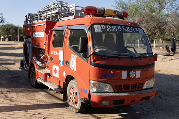 Photo de Firetruck in Mariscal Estigarribia, donated by the Japanese - le Paraguay - Amérique
