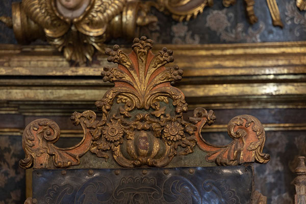 Detailed view of a seat in front of the reredos of the temple of Buenaventura | Templo de Buenaventura | Paraguay