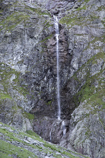 Foto van Waterfall west of Mount RysyMount Rysy - Polen