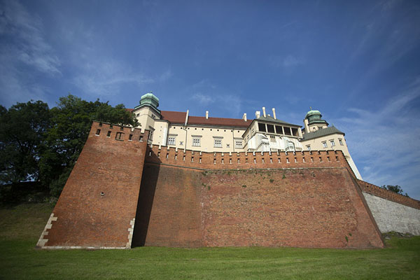 Picture of Wawel Castle seen from below