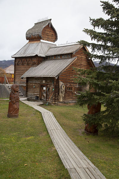 Picture of Esso (Russia): Wooden building in the ethnographic museum of Esso