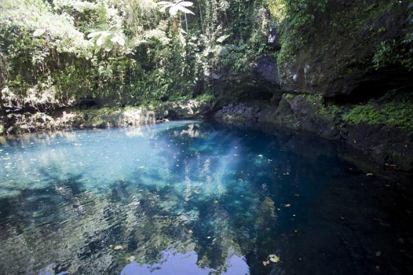 Picture of Samoan waterfalls (Samoa): Rock pool of Afu A'au waterfall filled with blue and cool water