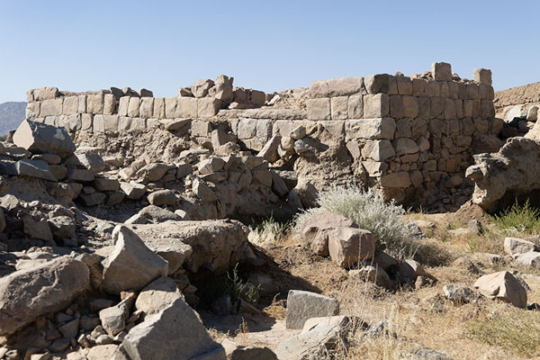 Stones still neatly stacked together at Al Ukhdud | Al Ukhdud | Arabie Saoudite