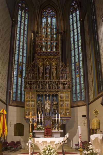 Foto de Interior of the Saint Egídius Basilica in Bardejov - Eslovaquia - Europa