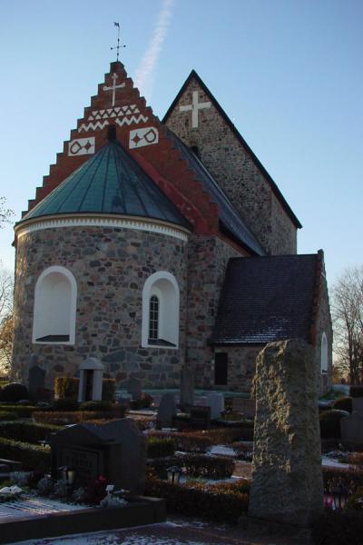 Picture of Gamla Uppsala (Sweden): Cemetery and cathedral at Gamla Uppsala