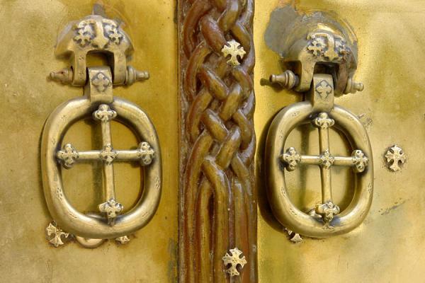 Door handles in St. Taqla convent | Maloula | Siria