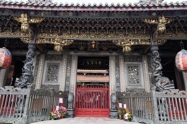 Frontal view of Longshan Temple | Longshan Tempel | Taiwan