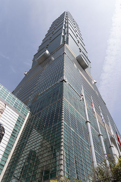 Photo de View of Taipei 101 from the ground floor - Taiwan - Asie