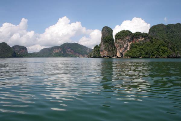 Coastline and islands of Phang Nga National Bay | Bahía Phang Nga | Tailandia