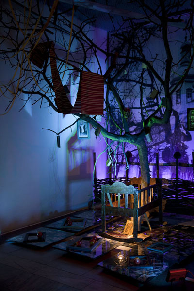 Foto de The affected children of the nuclear disaster are honoured through this artsy tree in the museum - Ucrania - Europa