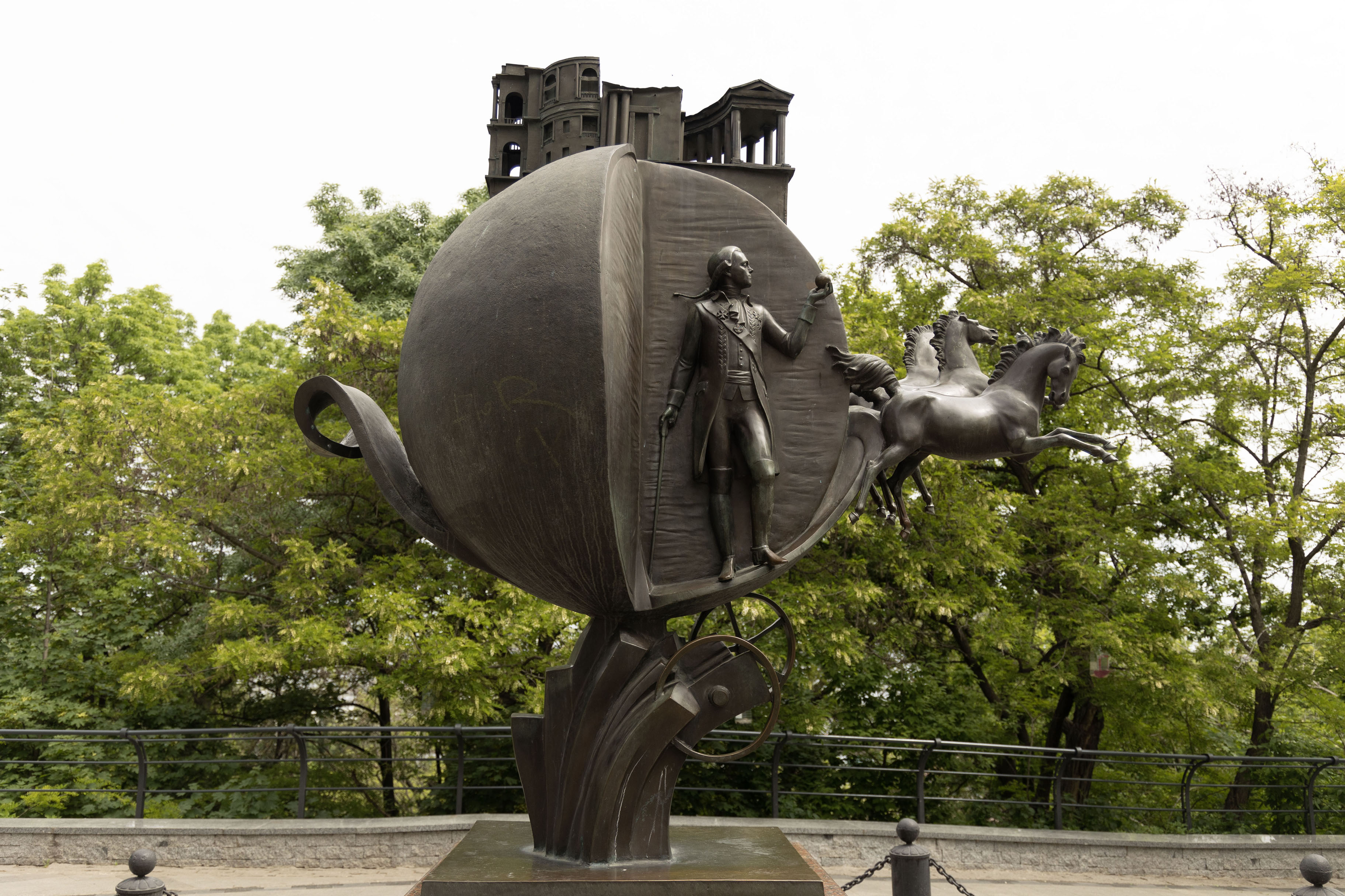 Monument to the orange that saved Odesa | Odesa indrukken | Oekraïne