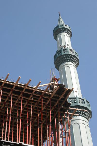 Minaret and construction site in Dubai | Dubai mosques | United Arab Emirates