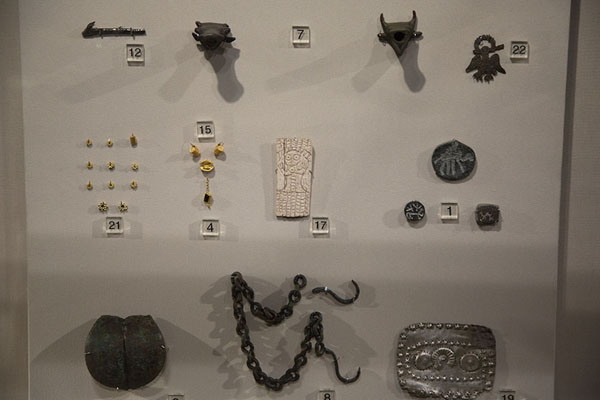 Some of the objects on display in the museum of Mleiha | Centro arqueológico de Mleiha | Emiratos Arabes Unidos