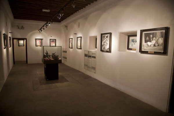 Foto van One of the rooms with pictures on the wallsDubai - Verenigde Arabische Emiraten