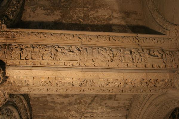 Picture of Rosslyn Chapel (United Kingdom): Architrave with a message: seven sins and virtues in Rosslyn Chapel