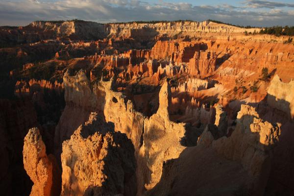 Picture of Bryce Canyon amphitheatre at sunrise