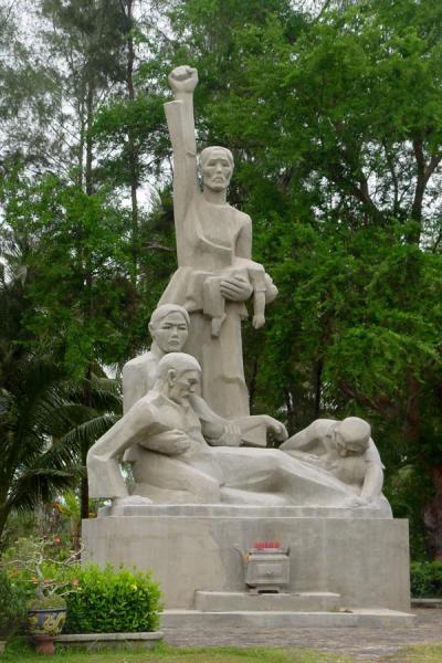 Picture of Monument for the victimsMy Lai - Vietnam
