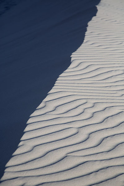 Foto van The sharp crest of the sand dune at the southeastern side of DelishaDelisha - Jemen