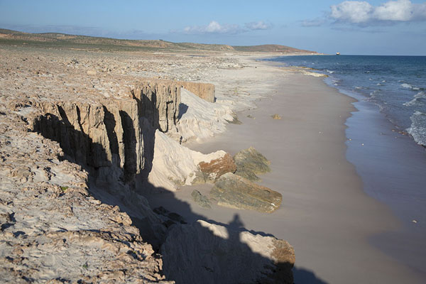 Photo de Looking out over the beach of Delisha from the southeastern sideDelisha - Yémen