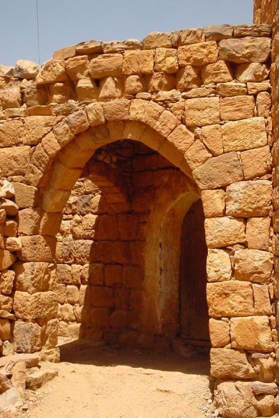 Foto van Stone arch in KawkabanKawkaban - Jemen