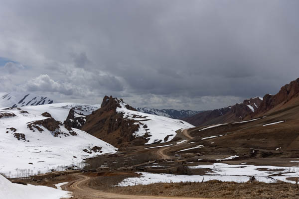 Picture of The dirt track crossing through mountain landscape on the way to JamJam - Afghanistan
