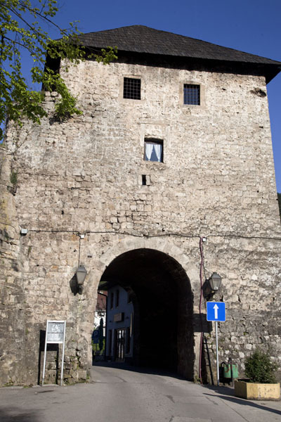 Foto de The Travnik Gate provides entrance to the old town of JajceJajce - Bosnia y Herzegovina