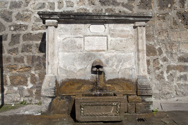 Old well in the old town of Jajce | Jajce | Bosnia y Herzegovina