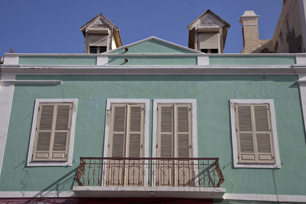Green house with balcony in the city centre of Mindelo, Cabo Verde