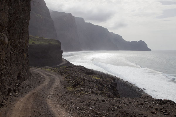 Looking west along the dirt track close to Cruzinha da Garça, Cabo Verde The dirt track west of Cruzinha da Garça, Cabo Verde