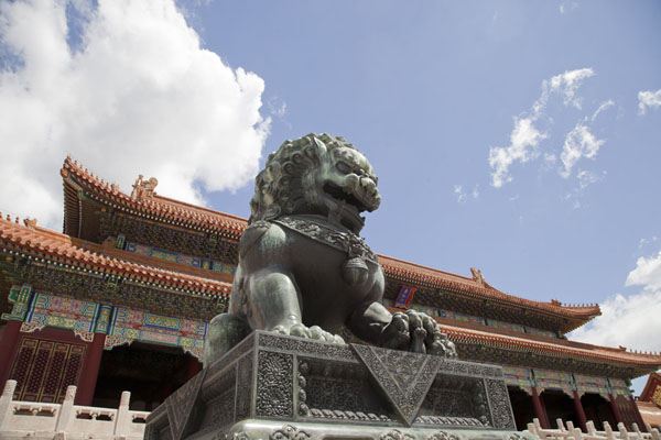 Dragon at the entrance of the Gate of Supreme Harmony | Verboden Stad | China