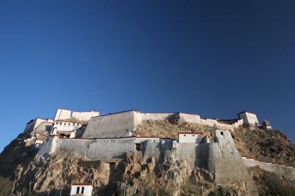 Gyantse fortress seen from below in the early morning light | Gyantse fort | China