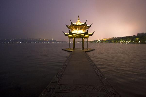 Rest place in the West Lake at dusk | West Lake | China