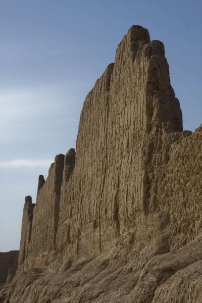 Enormous walls of the Great Monastery of the Jiaohe Ruins | Ruinas de Jiaohe | China
